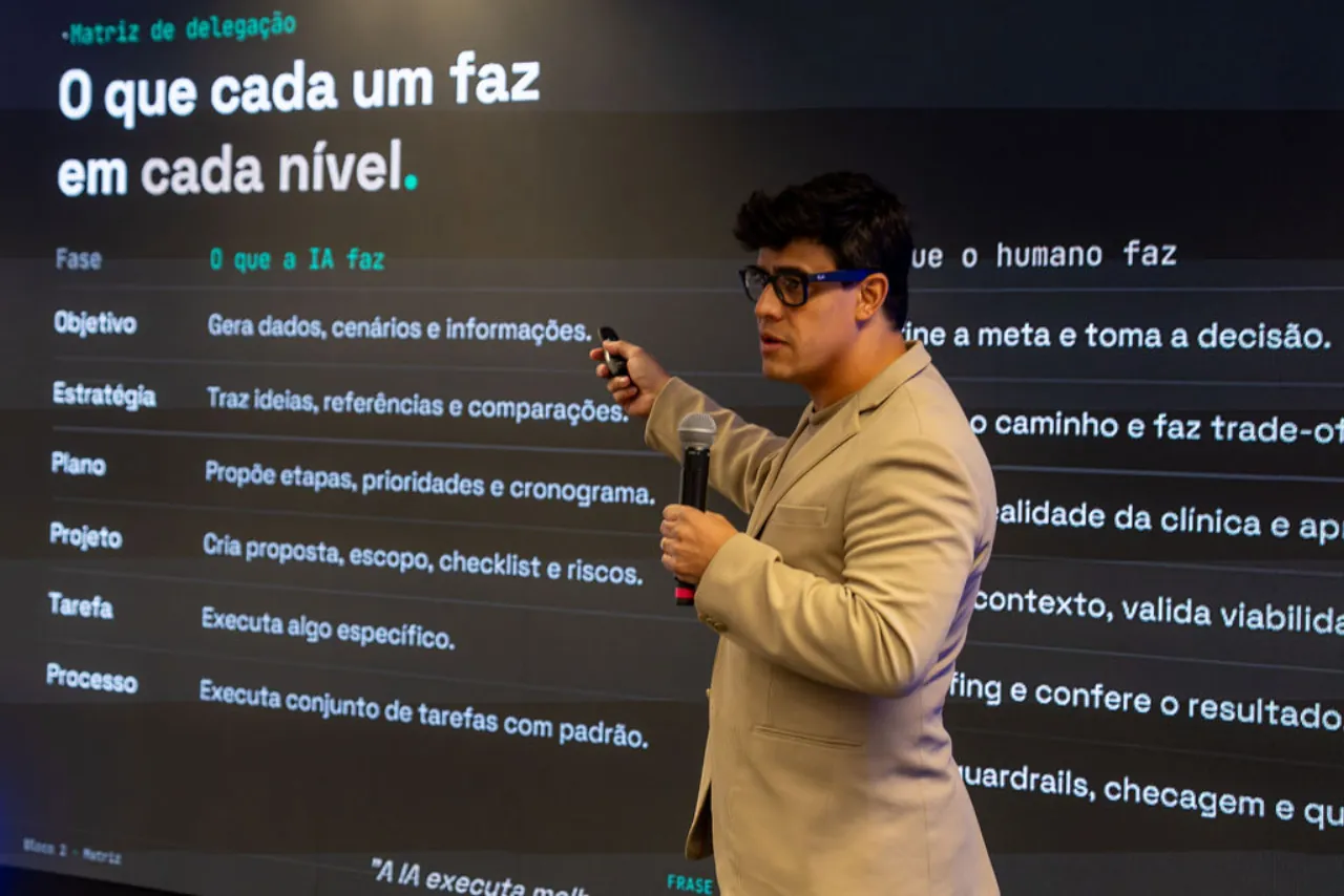 Momento de conteúdo e interação no palco da Imersão